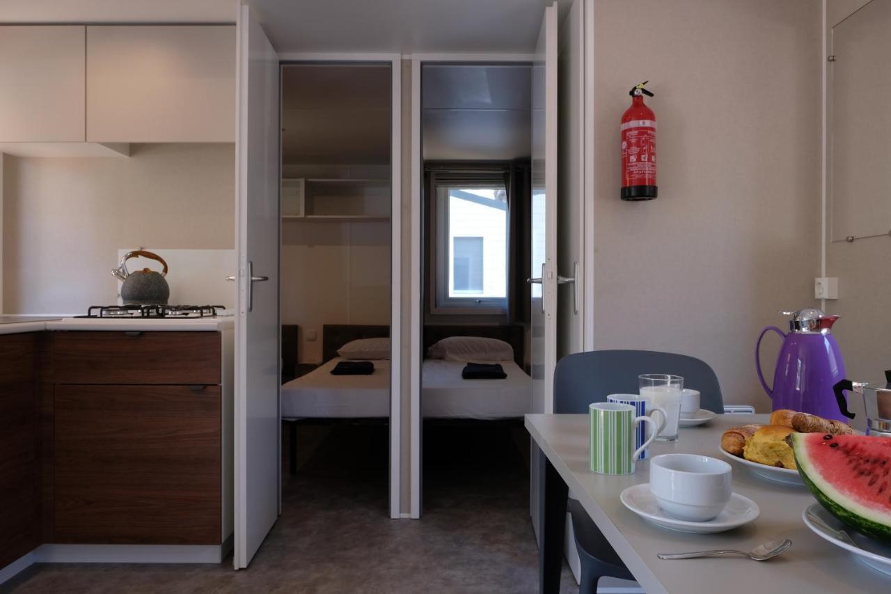 Happy Camp Mobile Homes In Camping Village La Masseria 加利波利 外观 照片